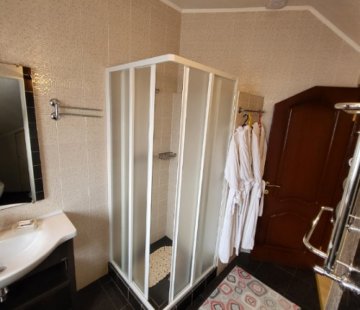 Трехкомнатный Апартамент 